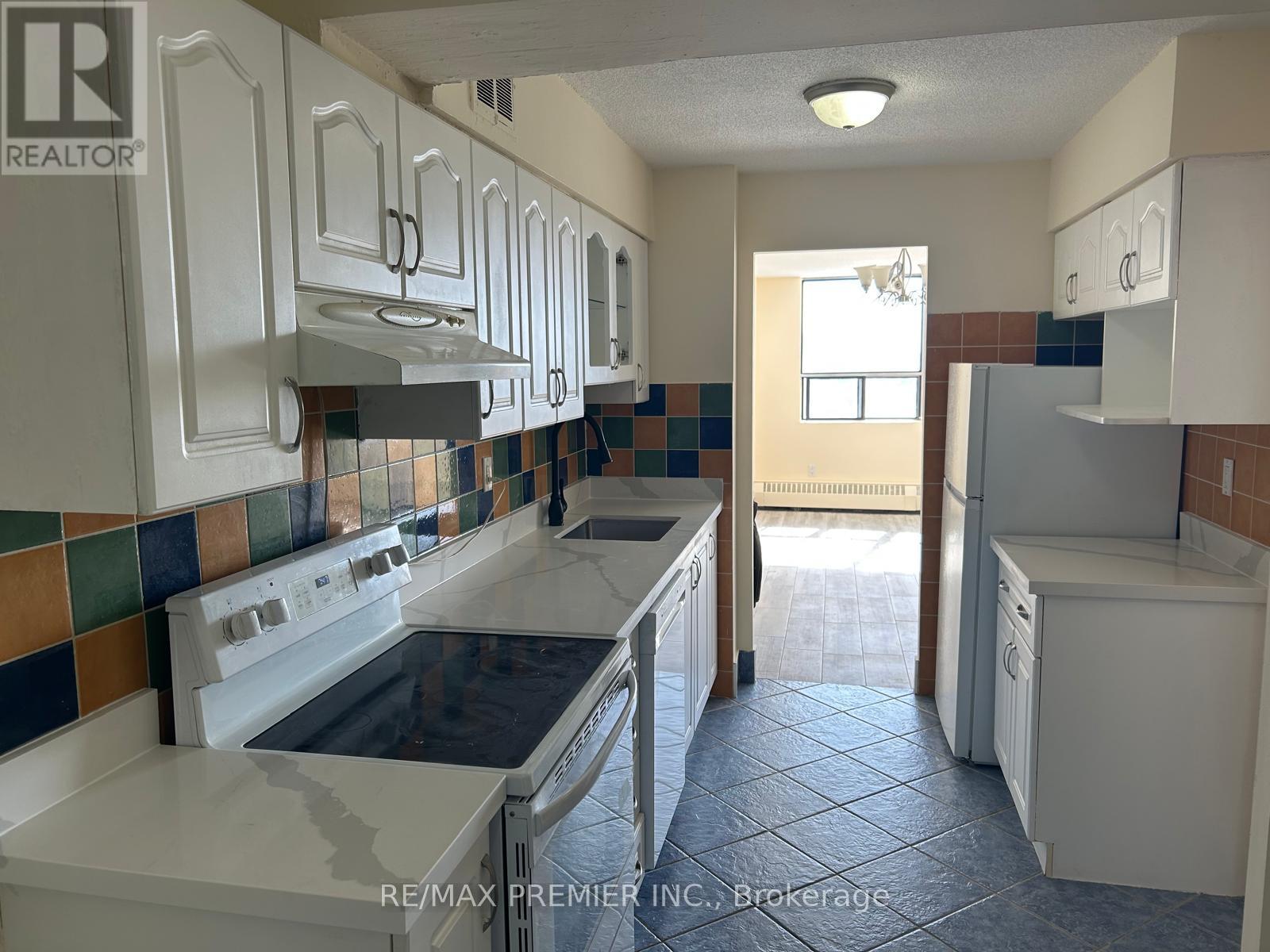 511 - 45 Sunrise Avenue, Toronto, Ontario  M4A 2S3 - Photo 6 - C12830952