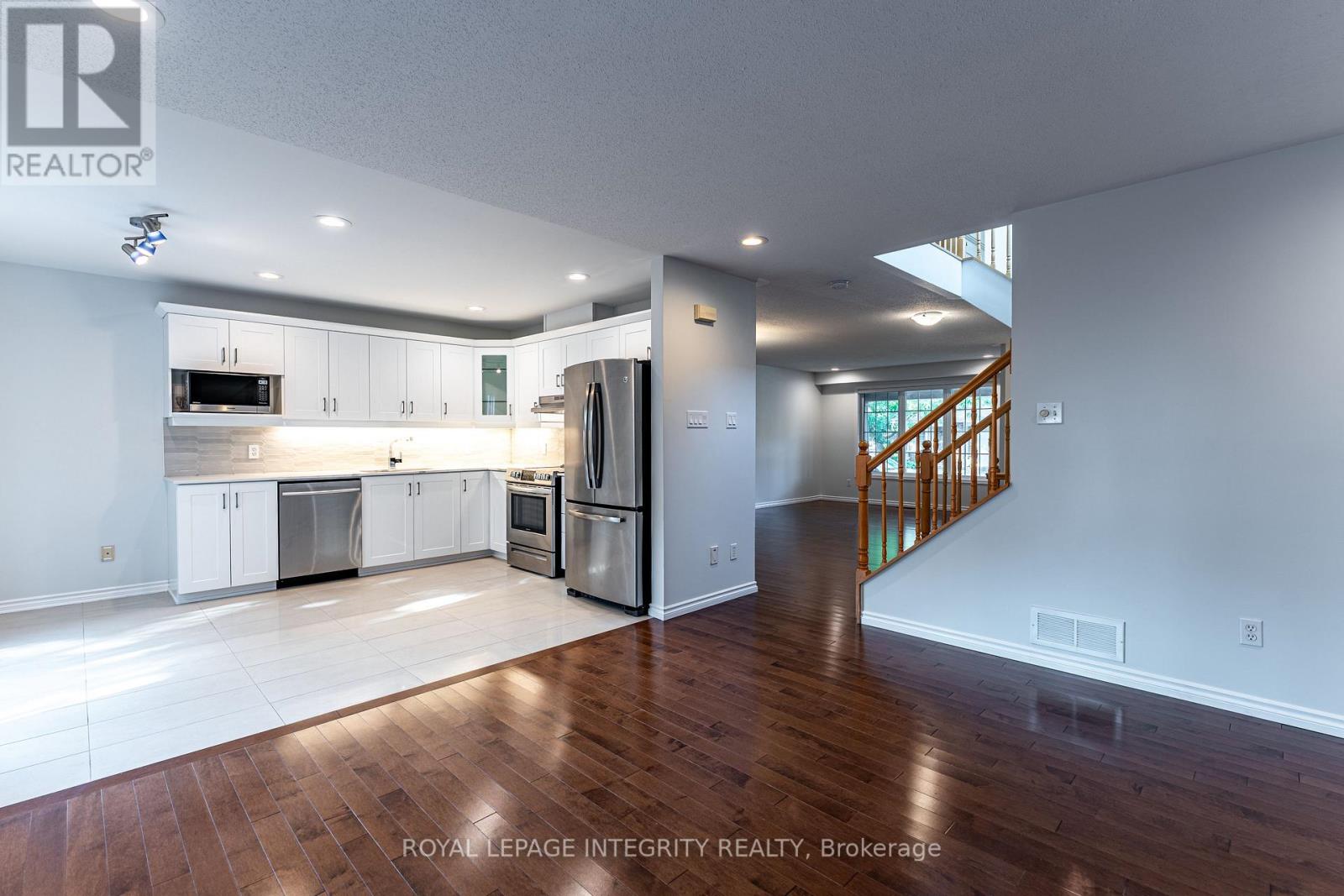 71 Appledale Drive, Ottawa, Ontario  K2J 4W6 - Photo 13 - X12831000