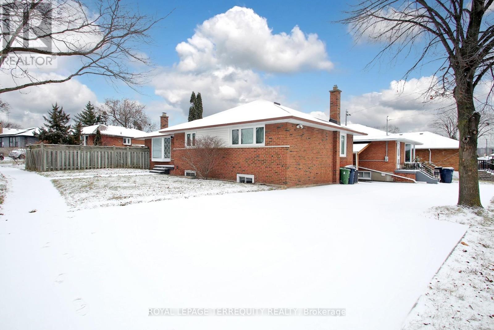 1 Barnes Crescent, Toronto, Ontario  M1G 1Z8 - Photo 33 - E12830924