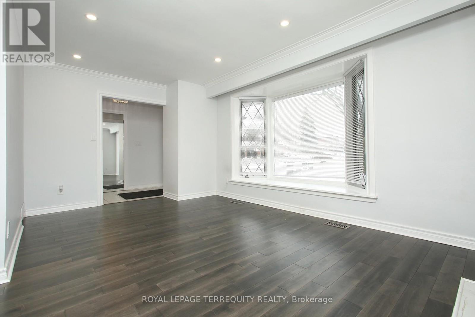 1 Barnes Crescent, Toronto, Ontario  M1G 1Z8 - Photo 5 - E12830924