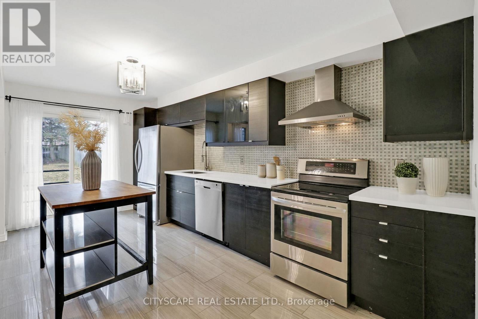 79 Weatherup Crescent, Barrie (West Bayfield), Ontario  L4N 7J7 - Photo 15 - S12830964