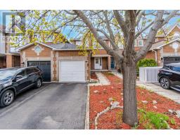 10 MULLIS CRESCENT, Brampton, Ontario