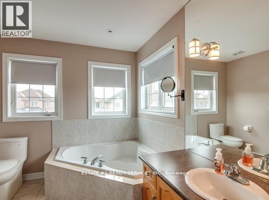 32 River Rock Crescent, Brampton, Ontario  L7A 2W4 - Photo 16 - W12830954