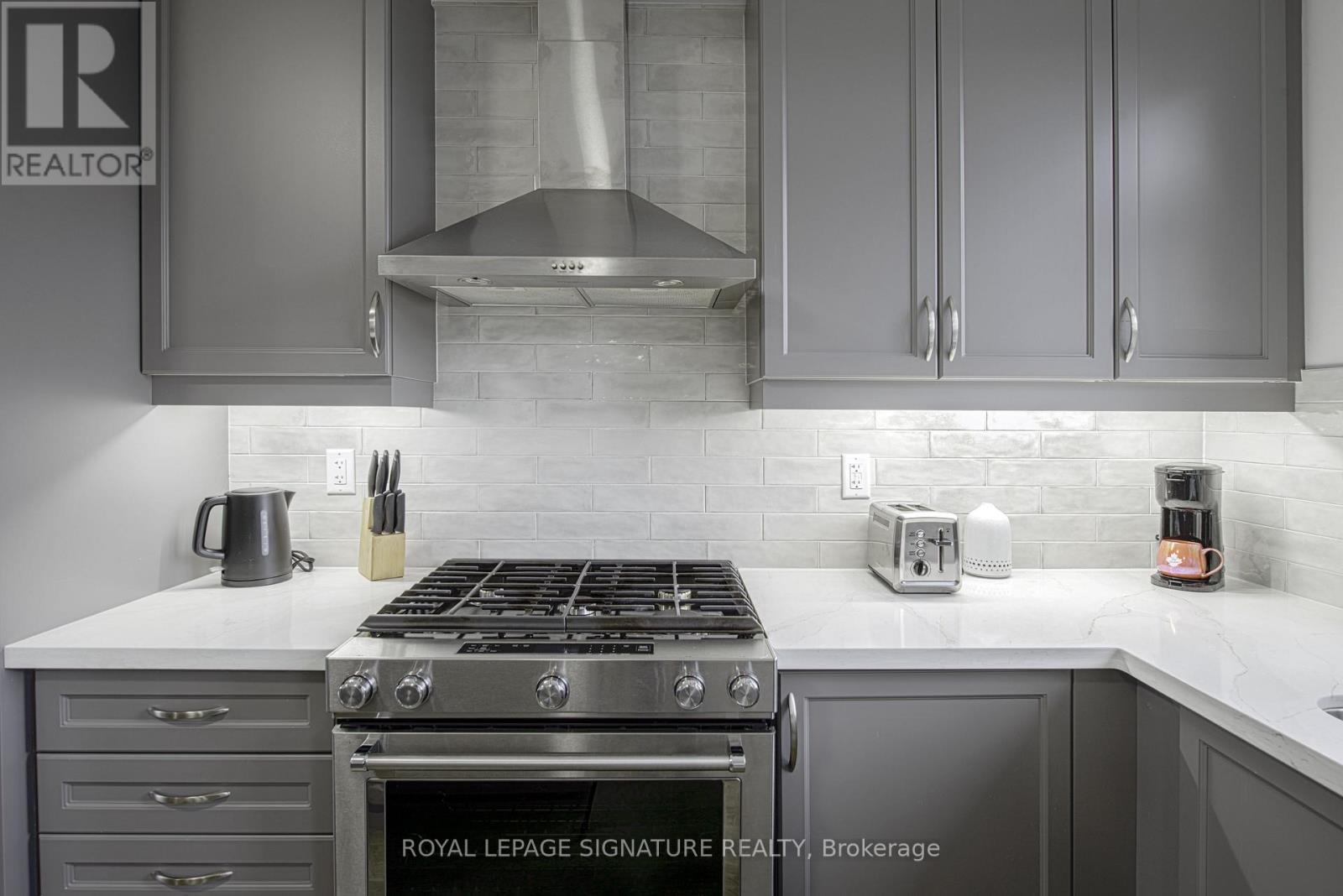 2166 Postmaster Drive, Oakville, Ontario  L6M 5T1 - Photo 12 - W12831002