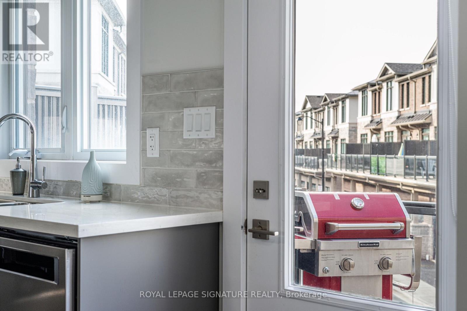 2166 Postmaster Drive, Oakville, Ontario  L6M 5T1 - Photo 20 - W12831002