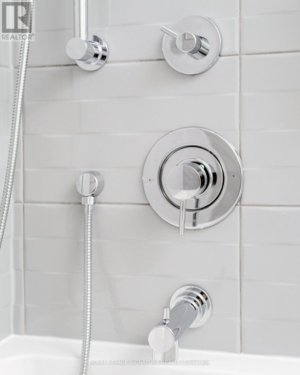 2166 Postmaster Drive, Oakville, Ontario  L6M 5T1 - Photo 39 - W12831002