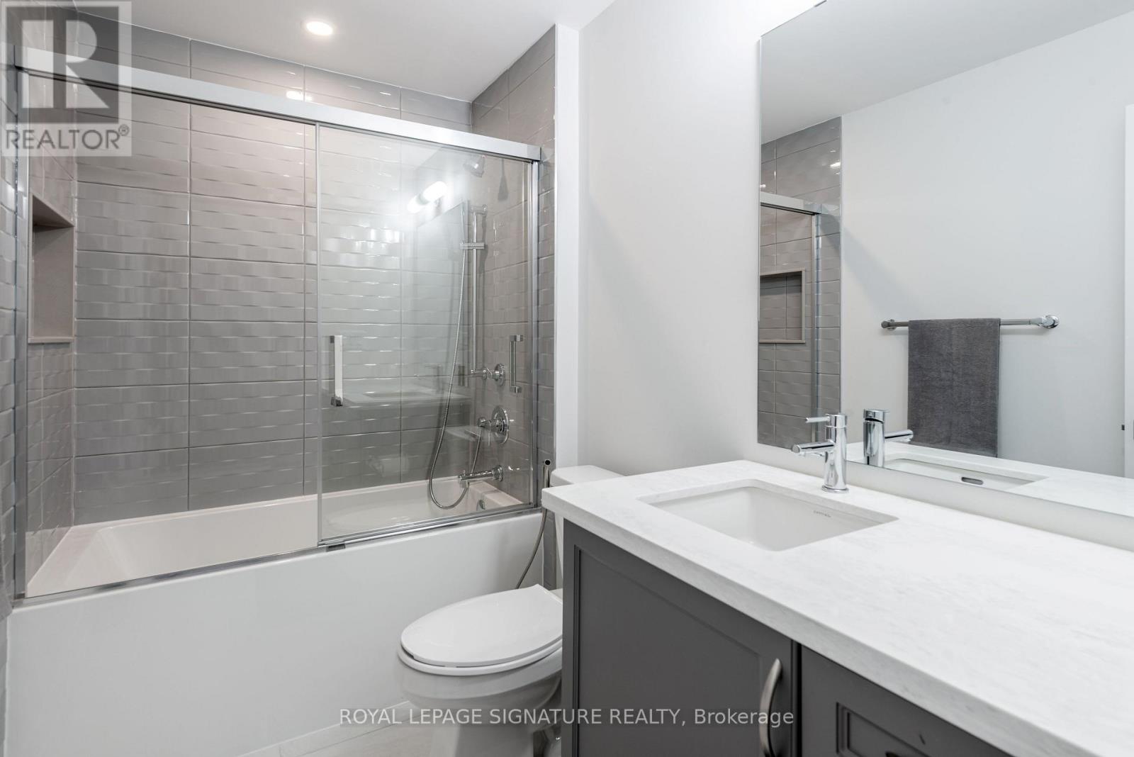 2166 Postmaster Drive, Oakville, Ontario  L6M 5T1 - Photo 43 - W12831002