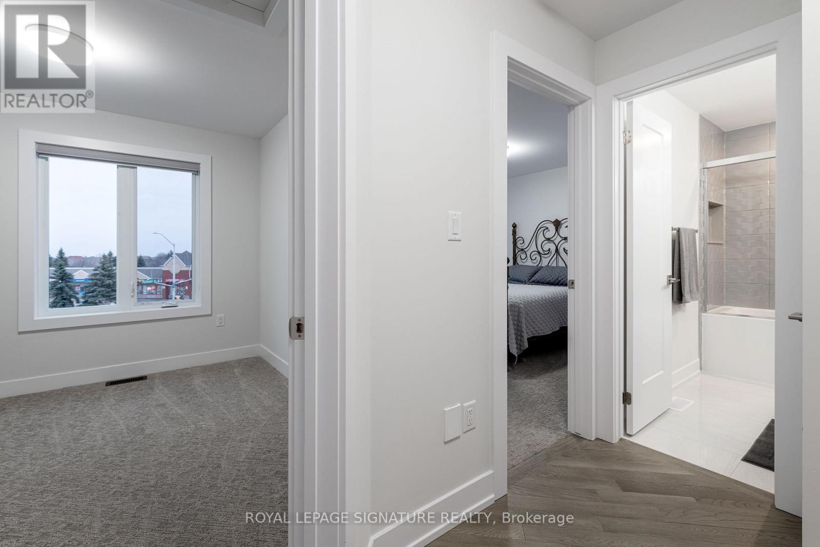 2166 Postmaster Drive, Oakville, Ontario  L6M 5T1 - Photo 44 - W12831002