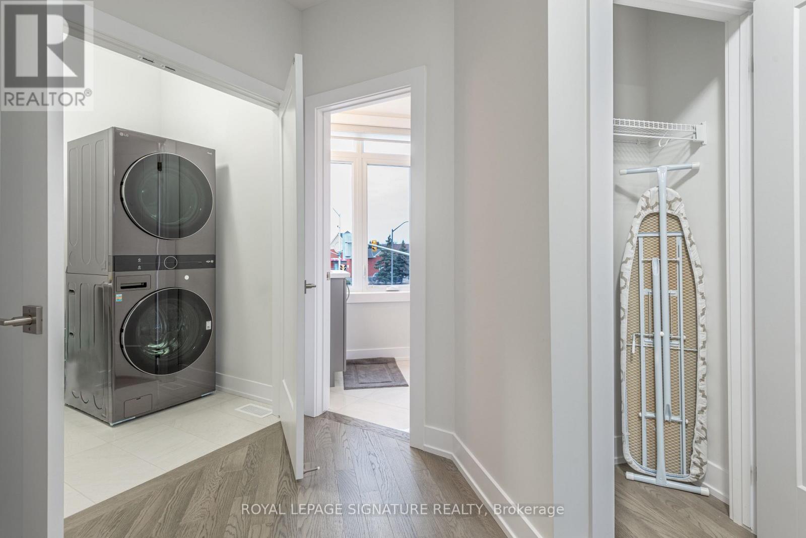 2166 Postmaster Drive, Oakville, Ontario  L6M 5T1 - Photo 48 - W12831002