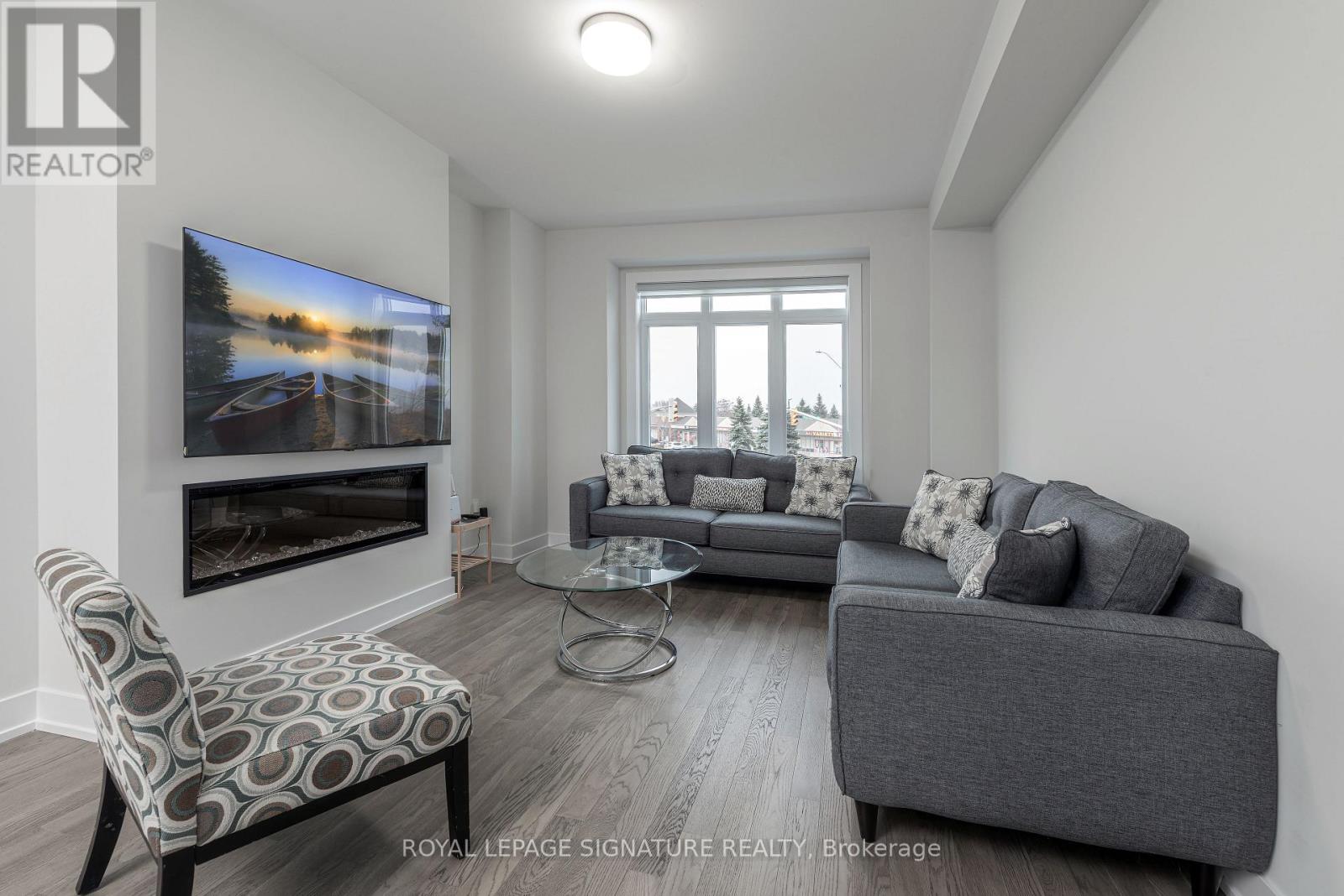 2166 Postmaster Drive, Oakville, Ontario  L6M 5T1 - Photo 7 - W12831002