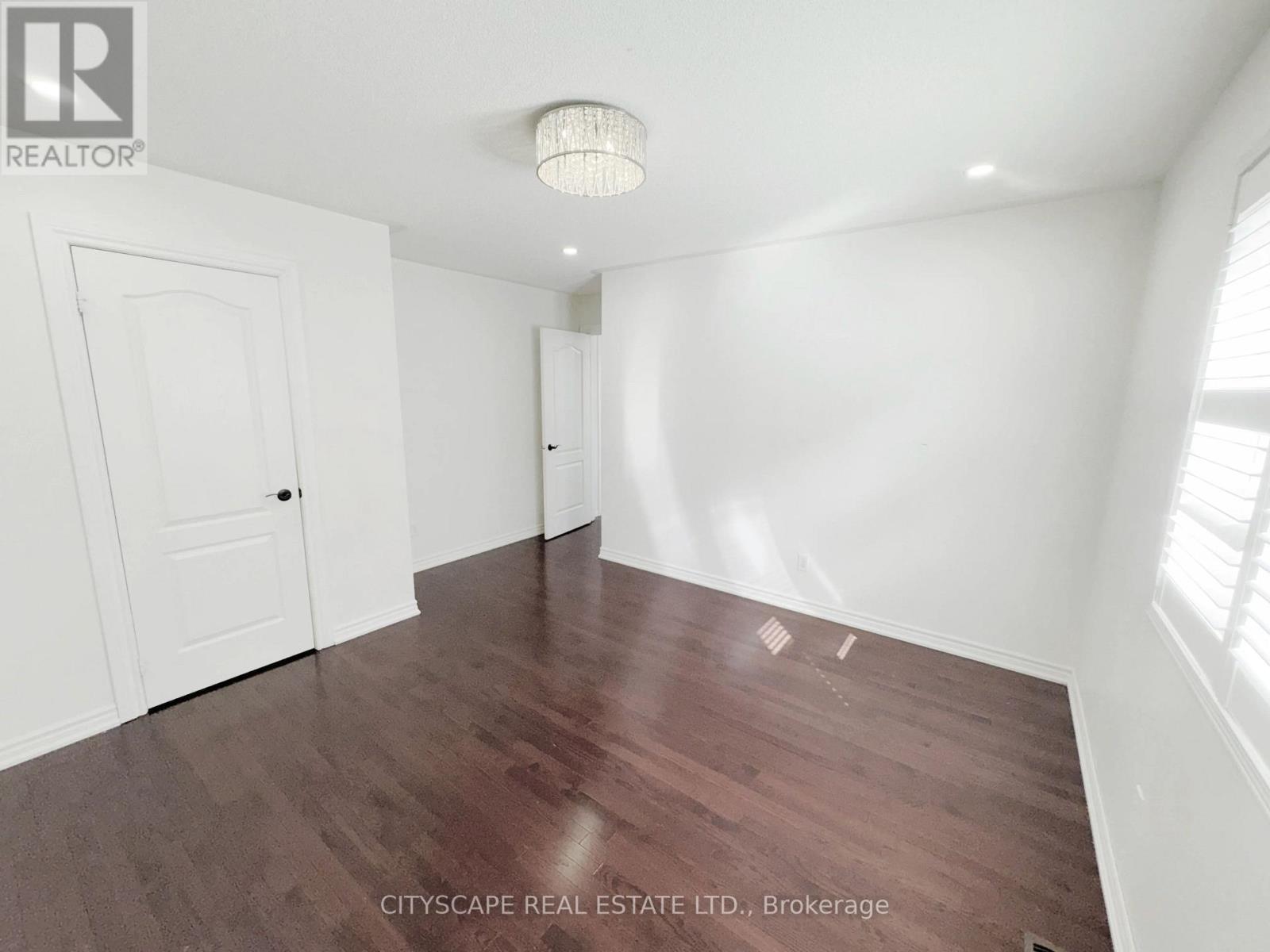 5476 Freshwater Drive, Mississauga, Ontario  L5M 0J8 - Photo 34 - W12831010