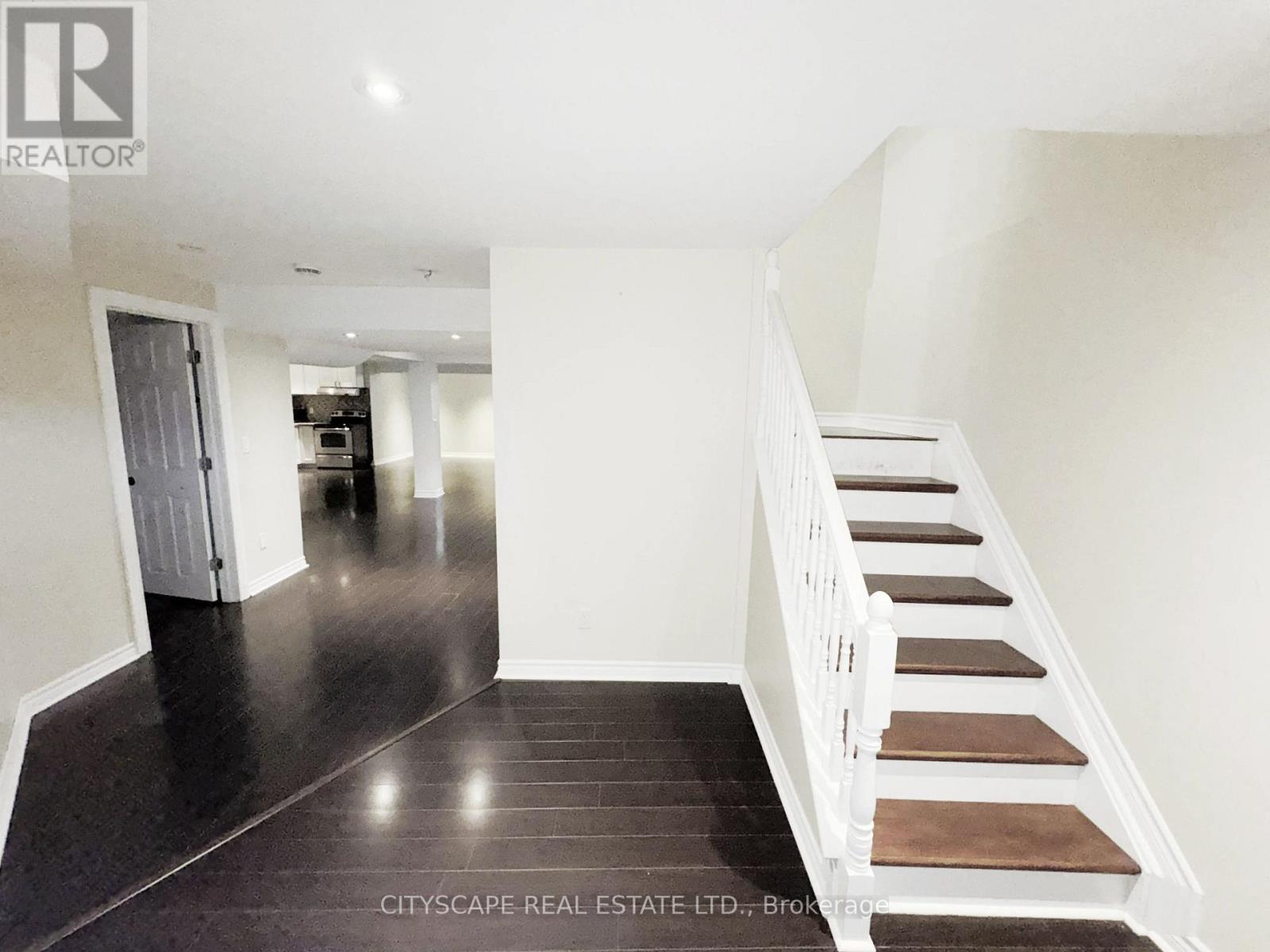 5476 Freshwater Drive, Mississauga, Ontario  L5M 0J8 - Photo 35 - W12831010