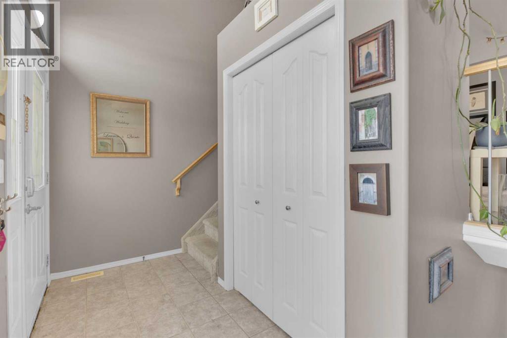 21 Hunter Road, Sylvan Lake, Alberta  T4S 2L6 - Photo 4 - A2252901