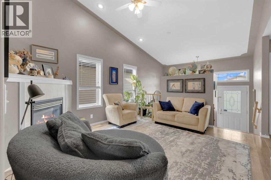 21 Hunter Road, Sylvan Lake, Alberta  T4S 2L6 - Photo 5 - A2252901