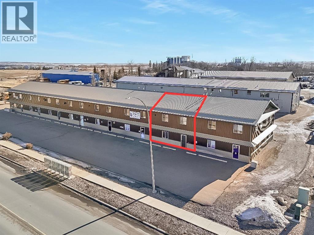 G, 130 Canal Garden, Strathmore, Alberta