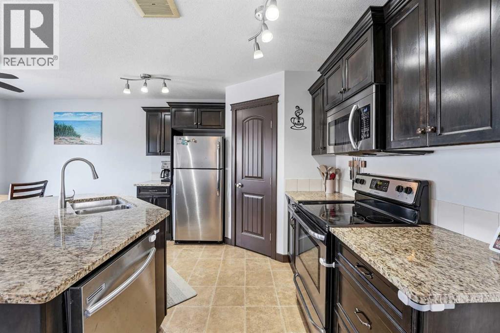 20 Almond Crescent, Blackfalds, Alberta  T4M 0J6 - Photo 8 - A2288224