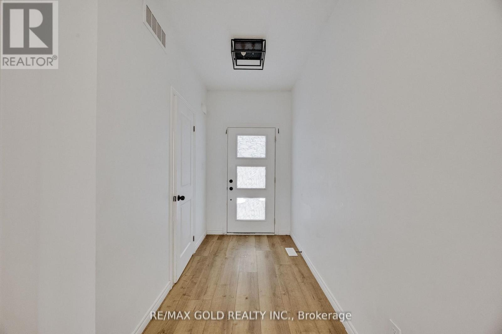 Photo 5 of 38 for 259 Byers Street