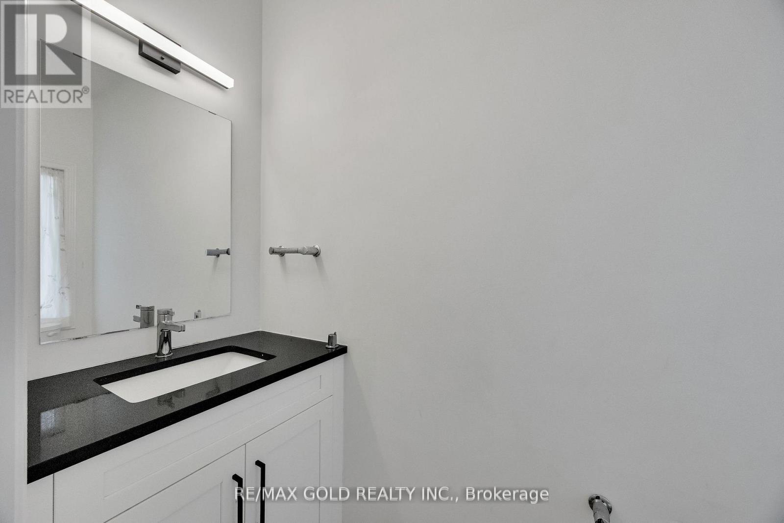 Photo 7 of 38 for 259 Byers Street