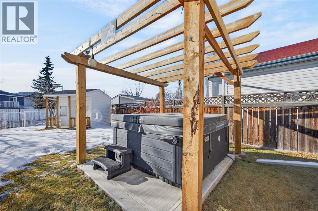 10 Willow Springs Crescent, Sylvan Lake, Alberta  T4S 1G1 - Photo 38 - A2279894