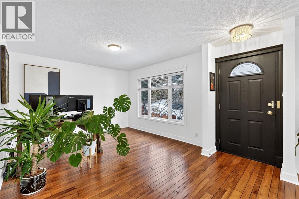 101 12a Street Ne, Calgary, Alberta  T2E 2W1 - Photo 4 - A2280753