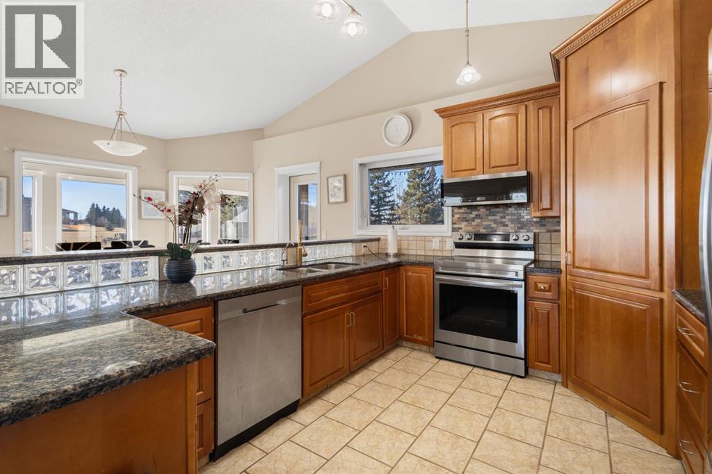 149 Sharp Hill Drive, Rural Rocky View County, Alberta T4A 0P1 - Photo 7 - A2284437