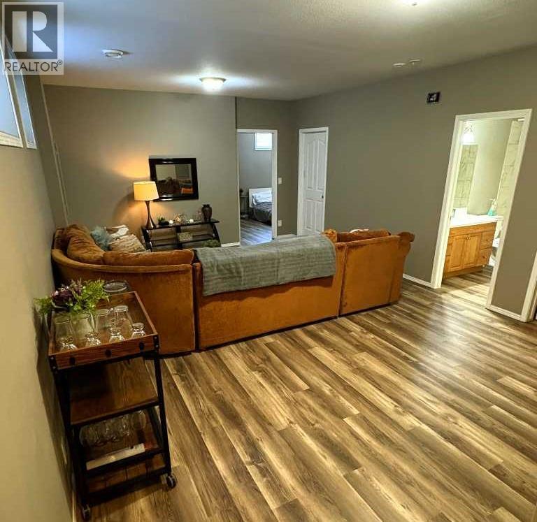 8 Horne Close, Sylvan Lake, Alberta  T4S 0C4 - Photo 23 - A2288401