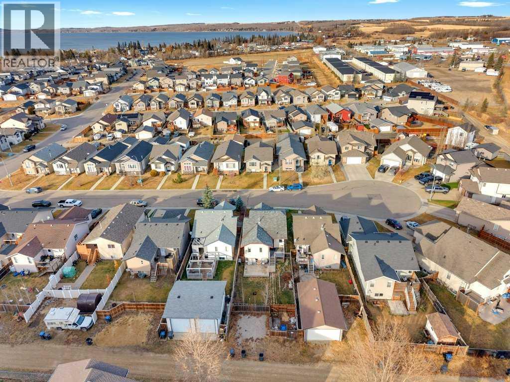 8 Horne Close, Sylvan Lake, Alberta  T4S 0C4 - Photo 4 - A2288401