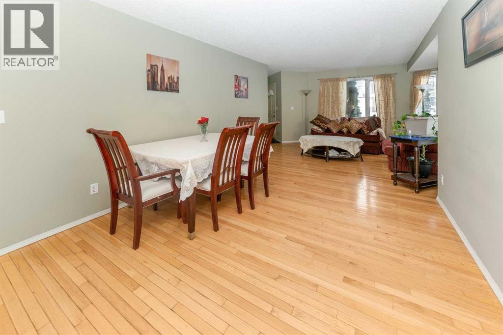 63 Hawkmount Green Nw, Calgary, Alberta T3G 3T9 - Photo 5 - A2288583