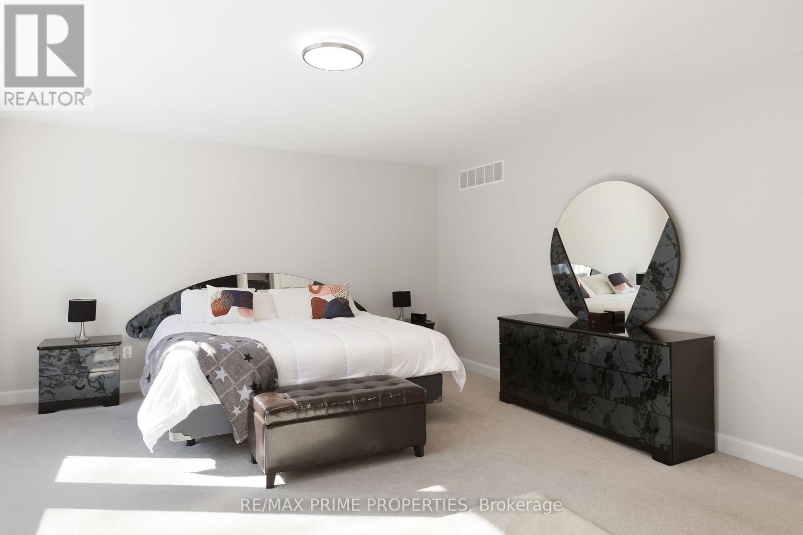 820 Mercier Crescent, Ottawa, Ontario K1W 0N6 - Photo 22 - X12831114