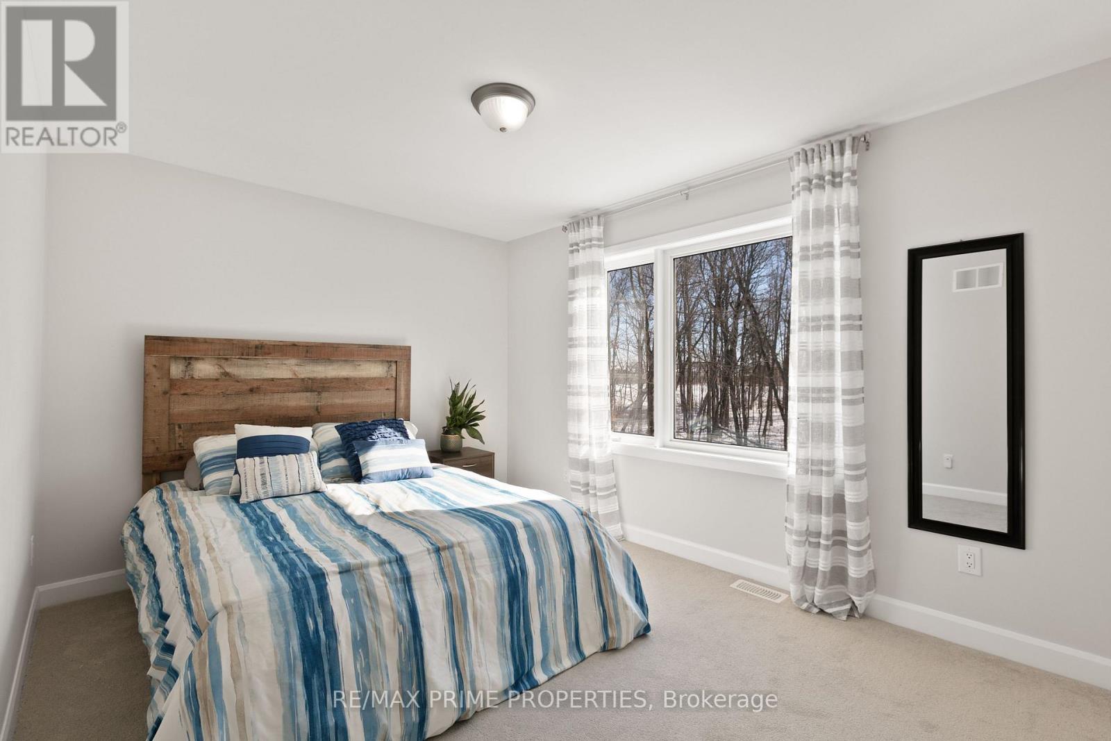 820 Mercier Crescent, Ottawa, Ontario K1W 0N6 - Photo 26 - X12831114