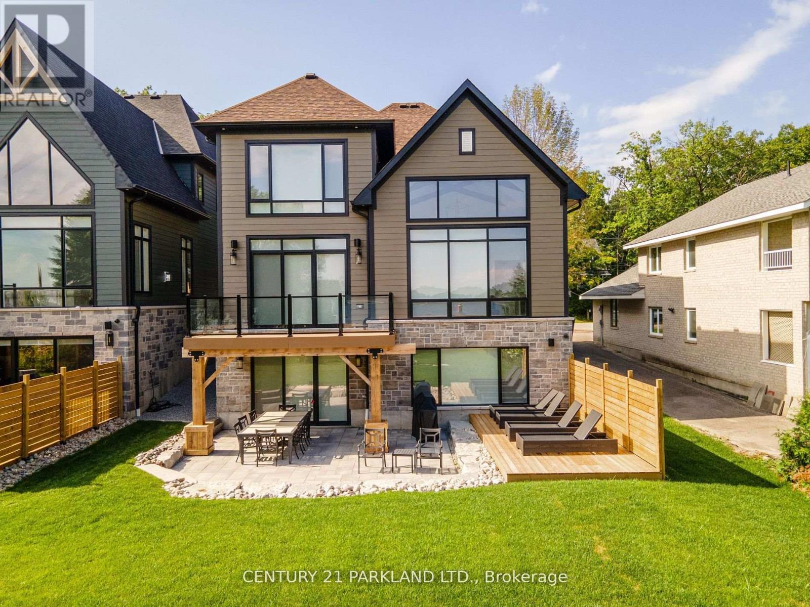 326 Tiny Beaches Road S, Tiny, Ontario  L0L 2J0 - Photo 2 - S12805036