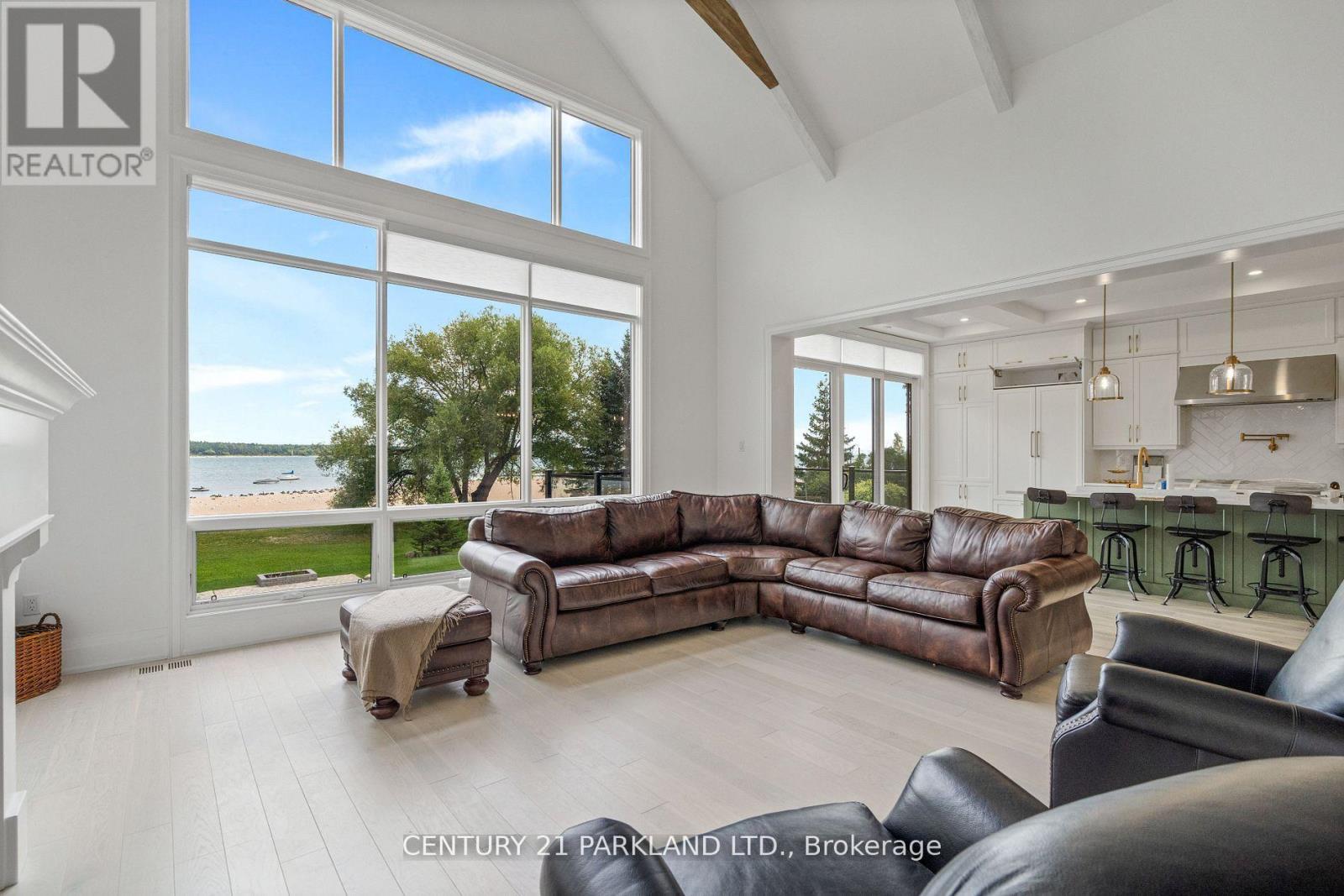 326 Tiny Beaches Road S, Tiny, Ontario  L0L 2J0 - Photo 5 - S12805036