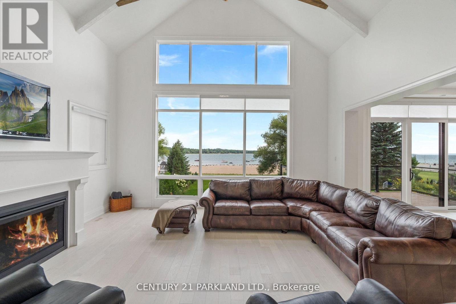 326 Tiny Beaches Road S, Tiny, Ontario  L0L 2J0 - Photo 4 - S12805036