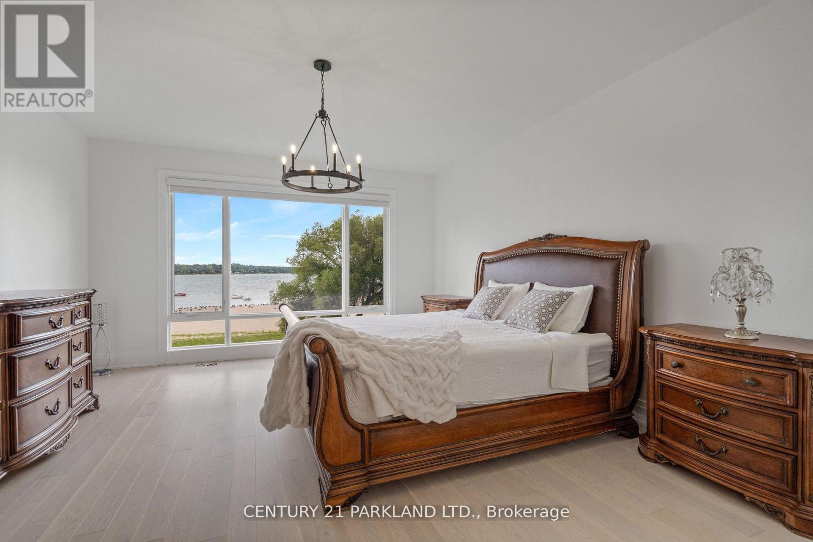 326 Tiny Beaches Road S, Tiny, Ontario  L0L 2J0 - Photo 7 - S12805036