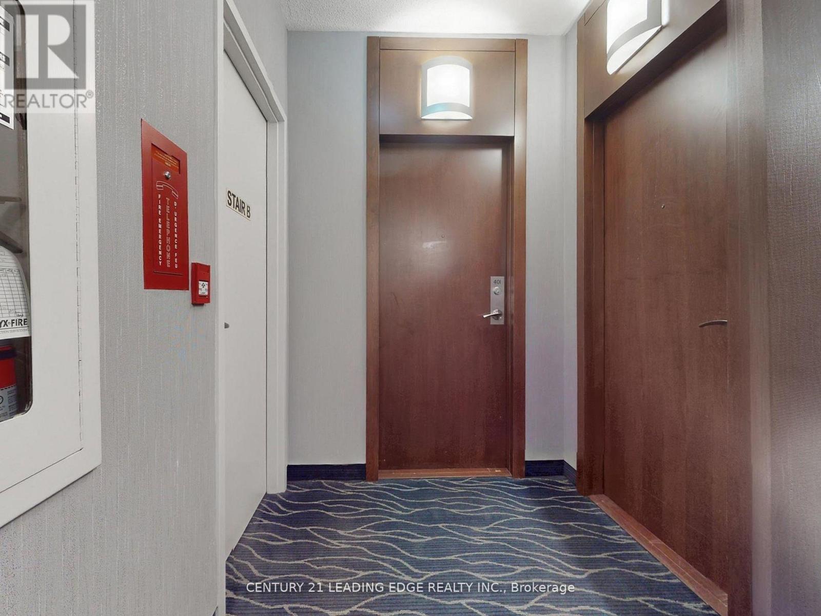 401 - 1121 Bay Street, Toronto, Ontario  M5S 3L9 - Photo 3 - C12831020