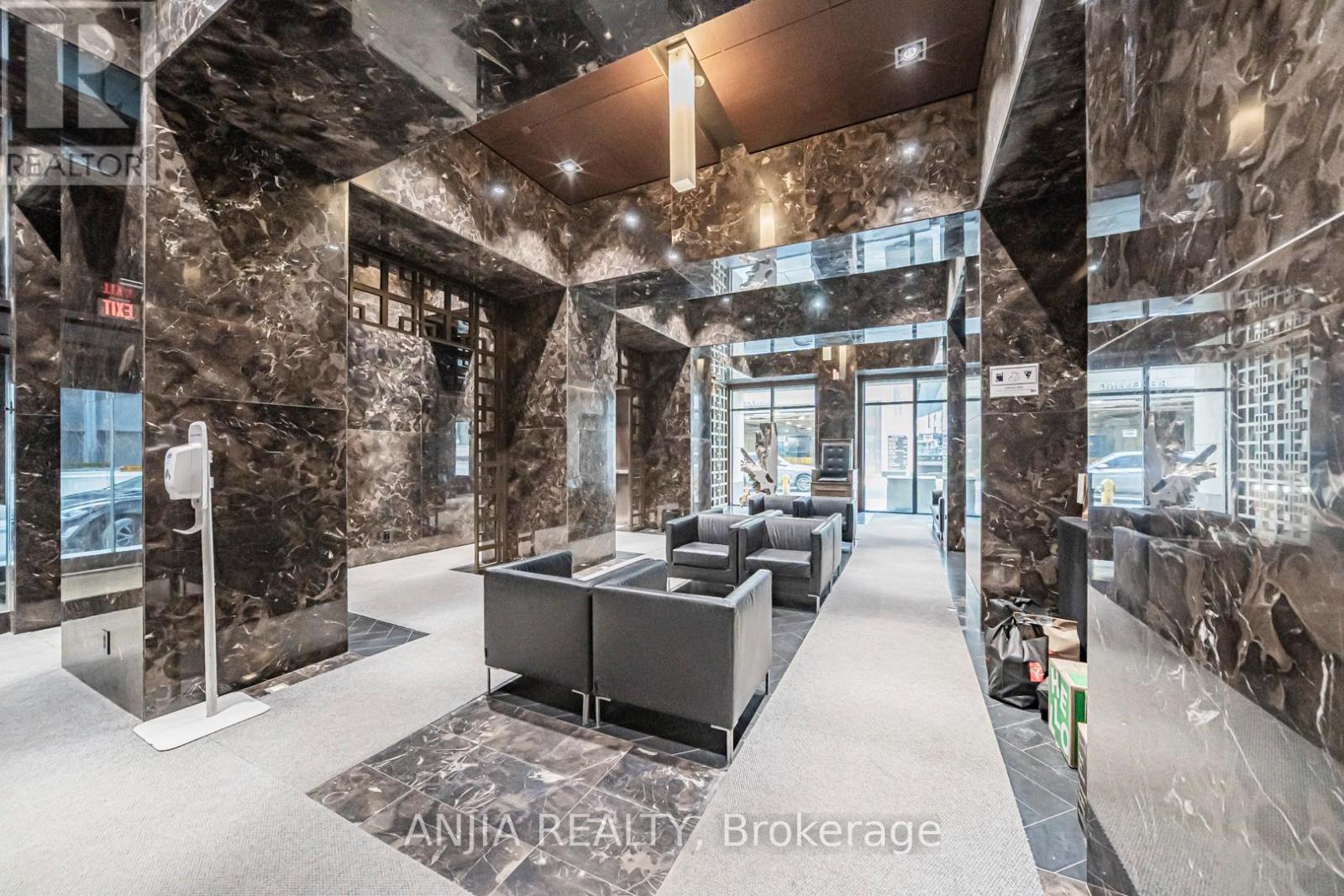 1511 - 70 Temperance Street, Toronto, Ontario M5H 0B1 - Photo 3 - C12831034