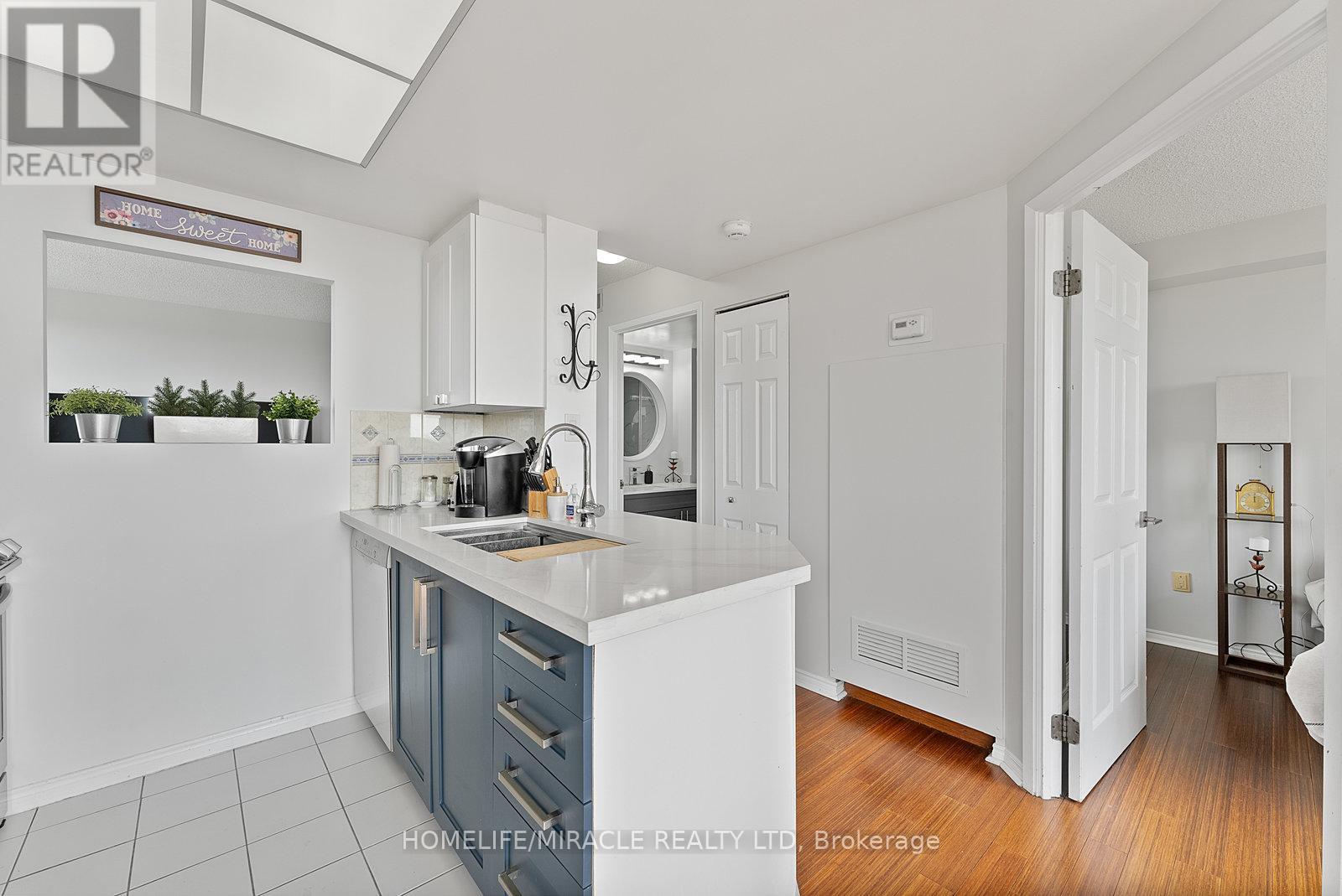 2009 - 7 Concorde Place, Toronto, Ontario  M3C 3N4 - Photo 17 - C12831068