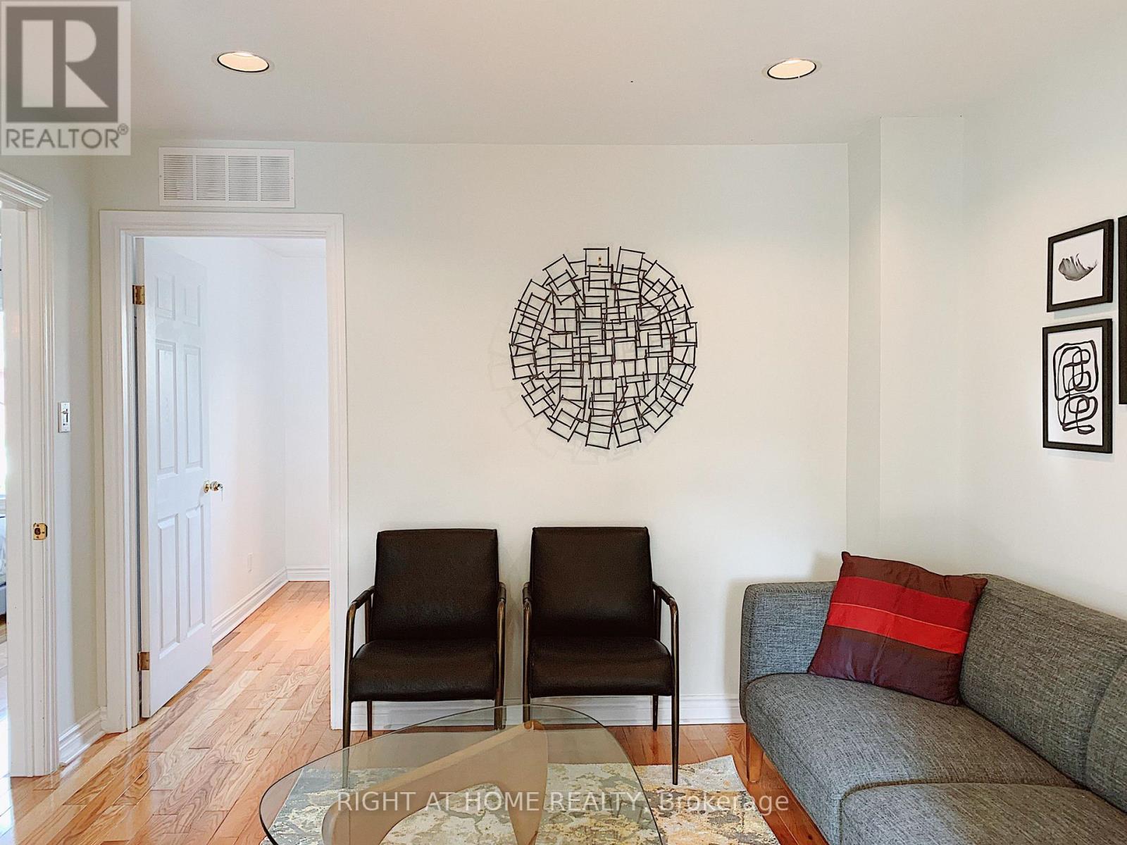 2f - 1030 Bathurst Street, Toronto, Ontario  M5R 3G7 - Photo 3 - C12831094