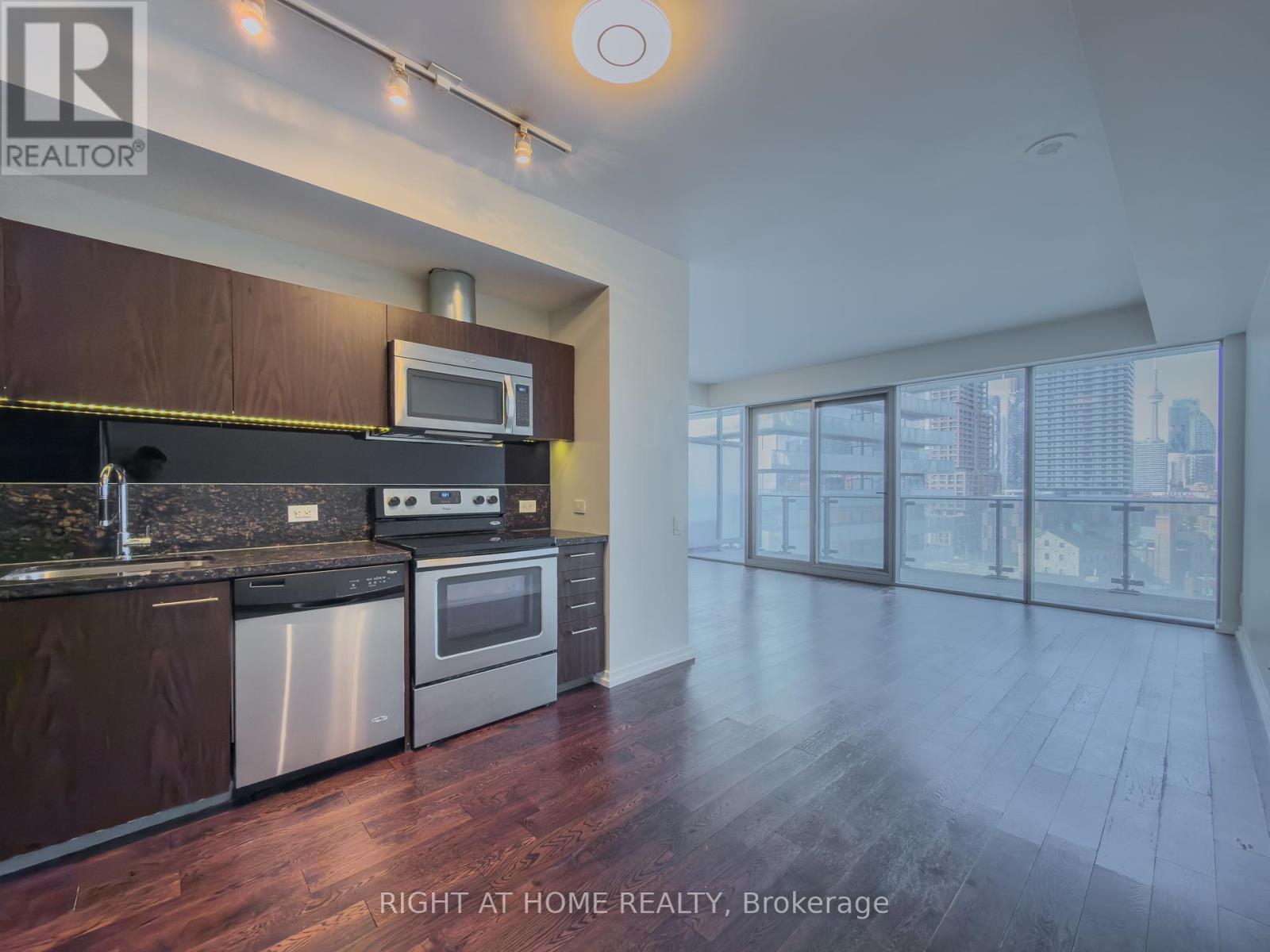 1101 - 390 Cherry Street, Toronto, Ontario  M5A 0E2 - Photo 2 - C12831112