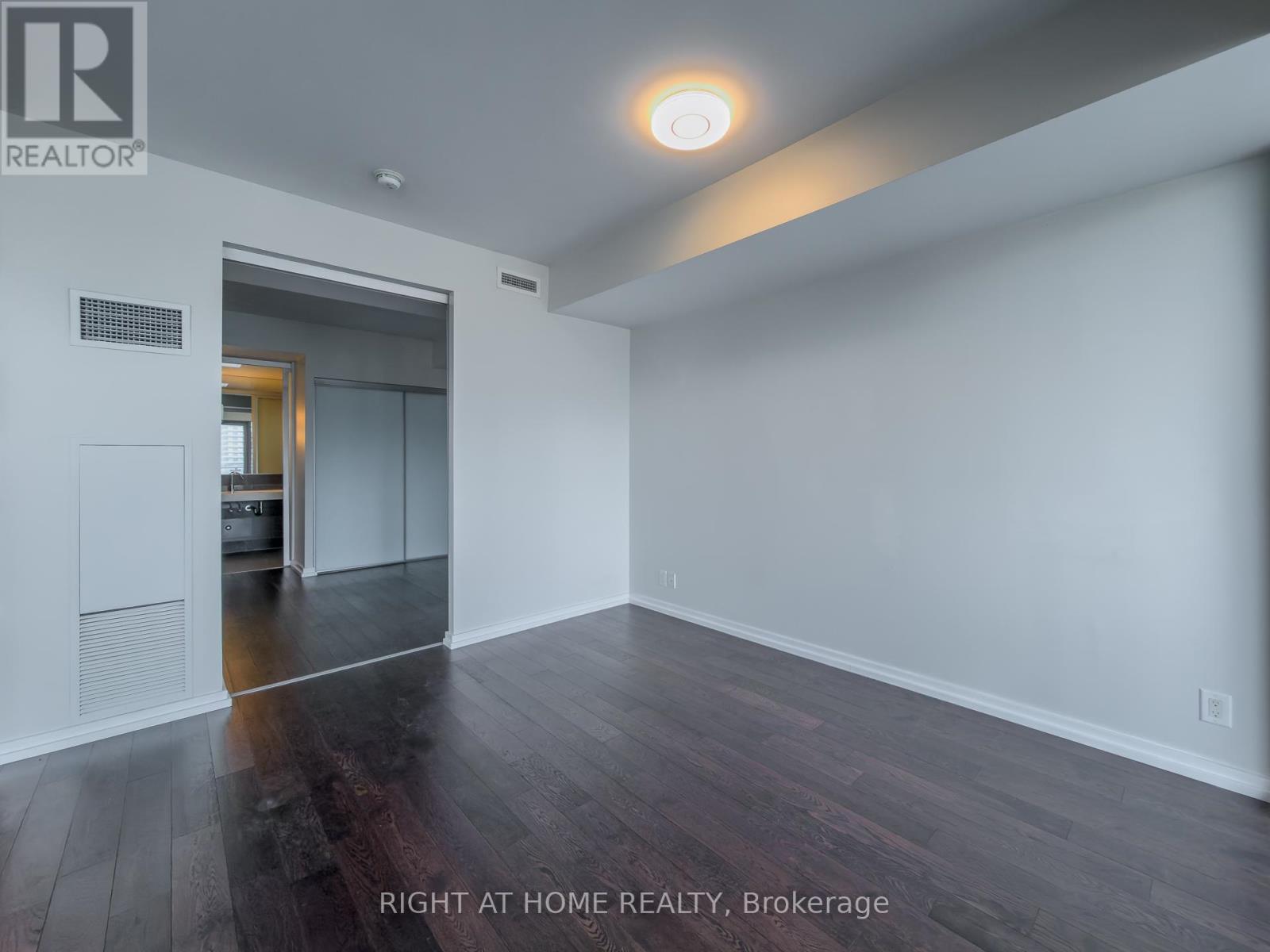 1101 - 390 Cherry Street, Toronto, Ontario  M5A 0E2 - Photo 8 - C12831112