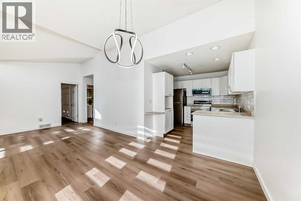 50 Del Monica Villas Ne, Calgary, Alberta  T1Y 6Z5 - Photo 6 - A2287407