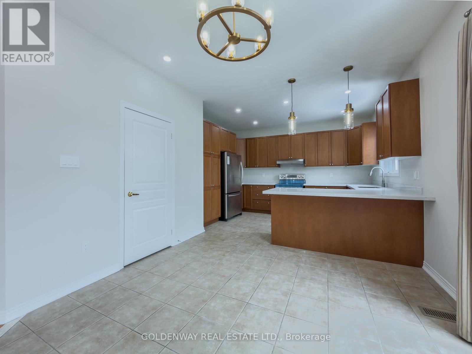 33 Nichols Boulevard, Markham, Ontario  L6C 3A6 - Photo 11 - N12825426