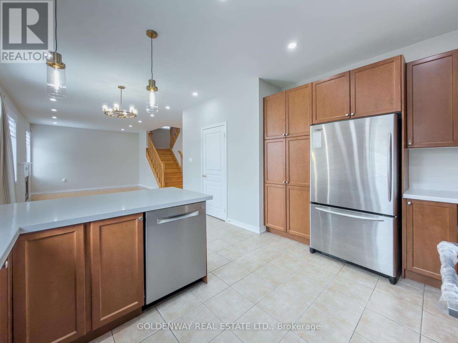 33 Nichols Boulevard, Markham, Ontario  L6C 3A6 - Photo 12 - N12825426