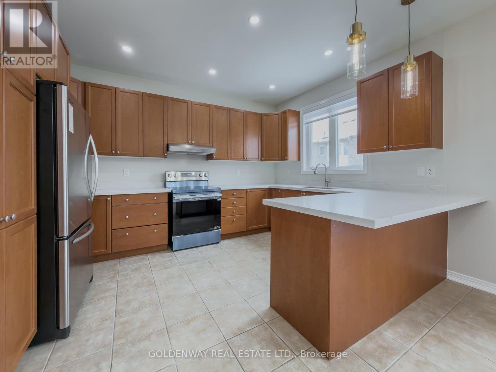 33 Nichols Boulevard, Markham, Ontario  L6C 3A6 - Photo 14 - N12825426