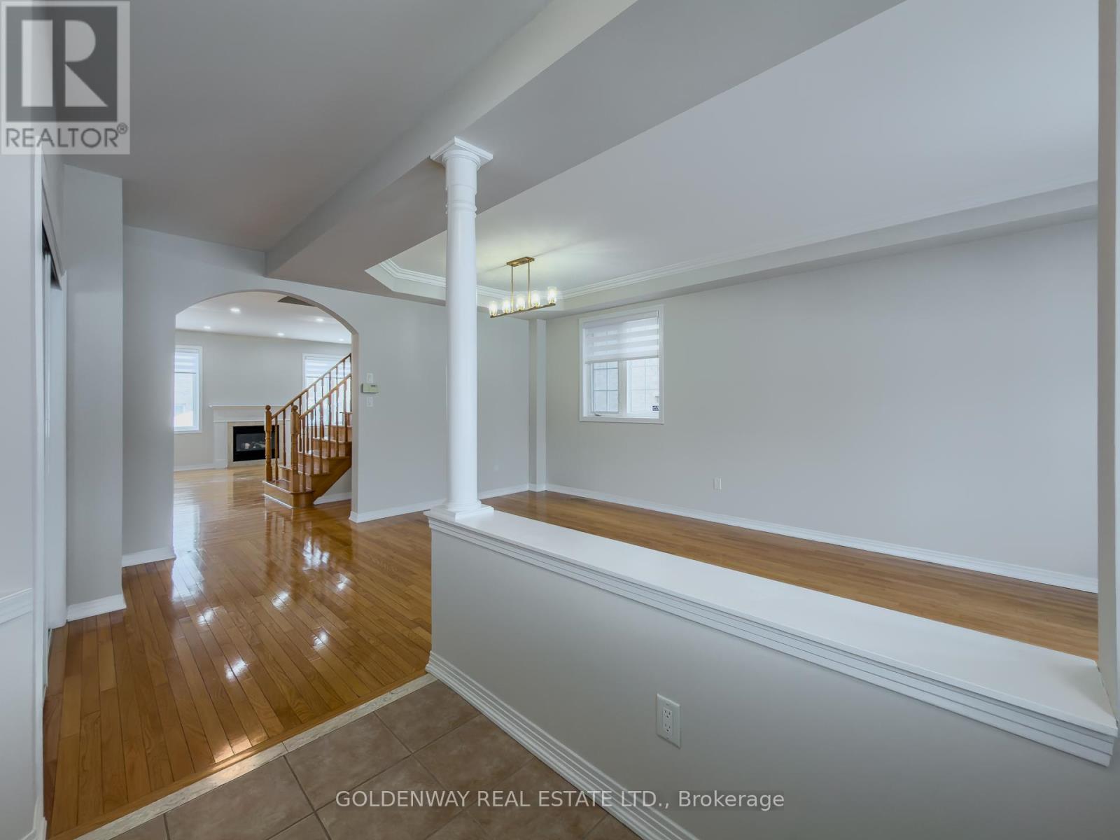 33 Nichols Boulevard, Markham, Ontario  L6C 3A6 - Photo 5 - N12825426