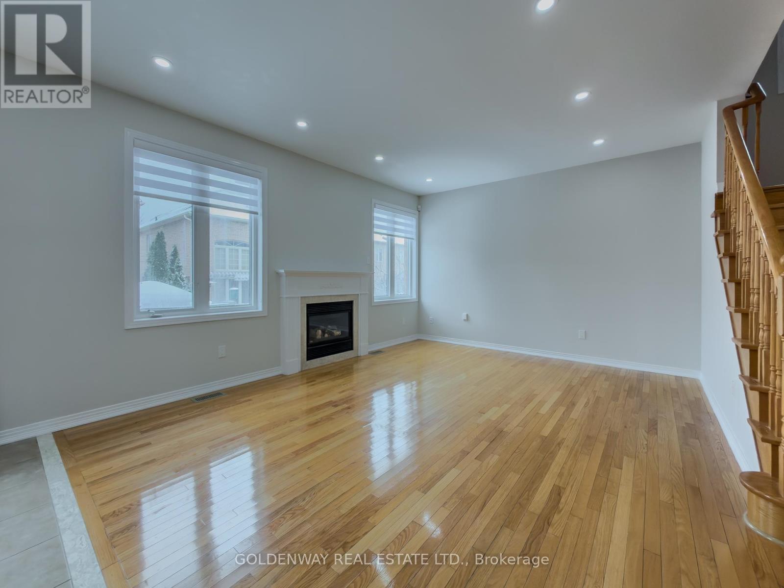 33 Nichols Boulevard, Markham, Ontario  L6C 3A6 - Photo 6 - N12825426