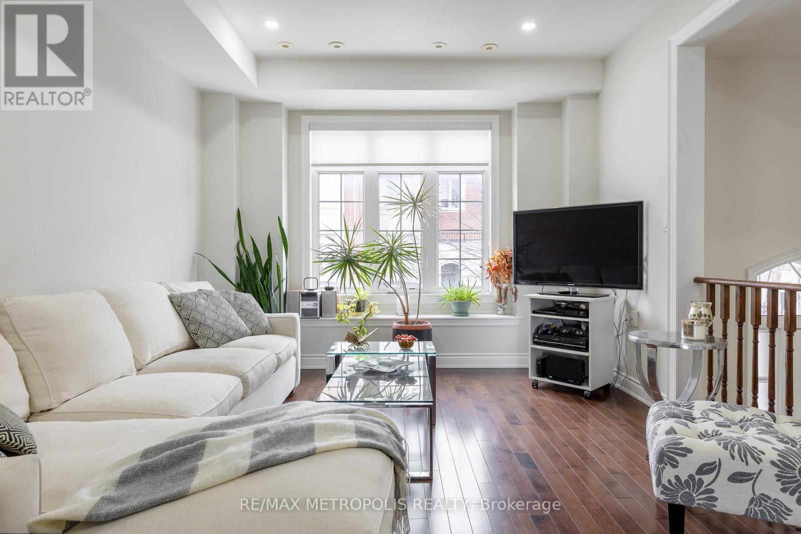 10 George Bogg Road, Vaughan, Ontario  L4L 0A3 - Photo 7 - N12831100