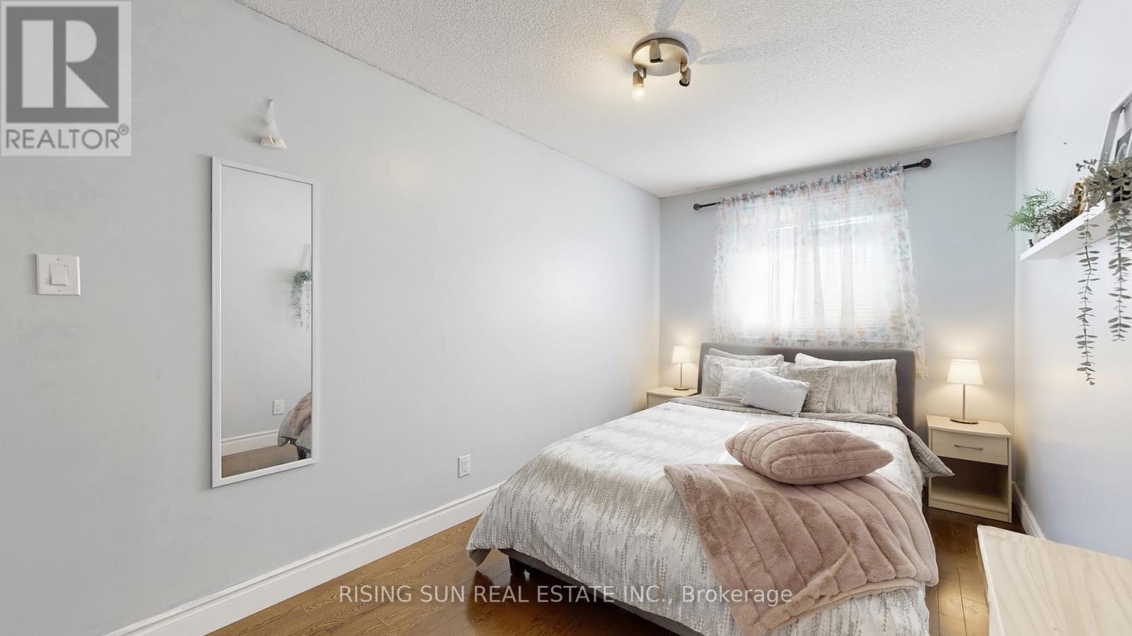 44 Whitehaven Drive, Brampton, Ontario  L6Z 2R5 - Photo 16 - W12831024