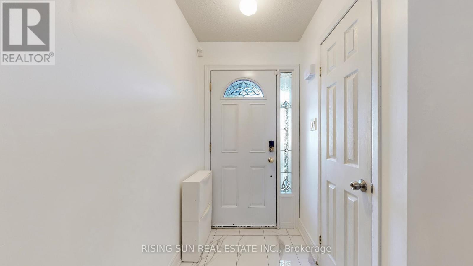 44 Whitehaven Drive, Brampton, Ontario  L6Z 2R5 - Photo 22 - W12831024