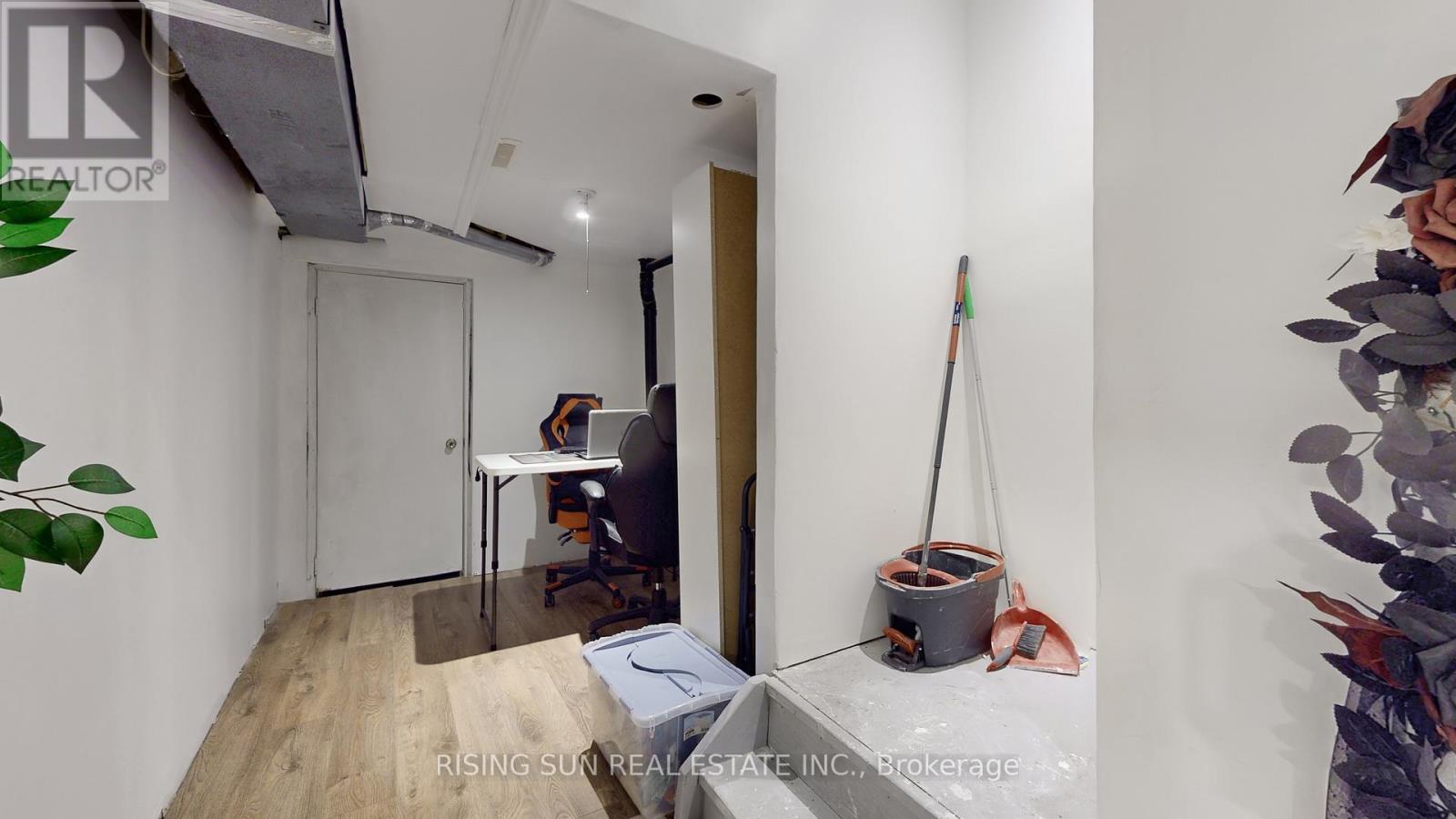 44 Whitehaven Drive, Brampton, Ontario  L6Z 2R5 - Photo 23 - W12831024